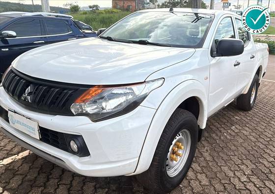 MITSUBISHI L200 TRITON 2.4 16V TURBO DIESEL SPORT GLS CD 4P 4X4 AUTOMÁTICO